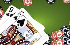 Ilustrasi pengalaman bermain sportsbook dan live casino yang mudah diakses melalui mobile